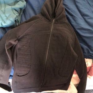 Lululemon jacket size 0 NEVER WORN